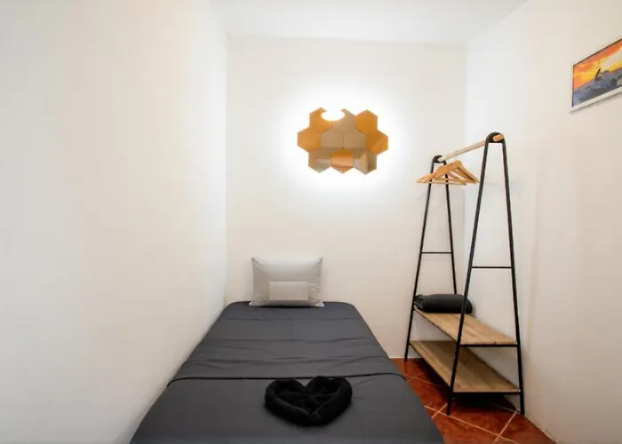 Shared With Bright Private Patio In Гостевой дом *